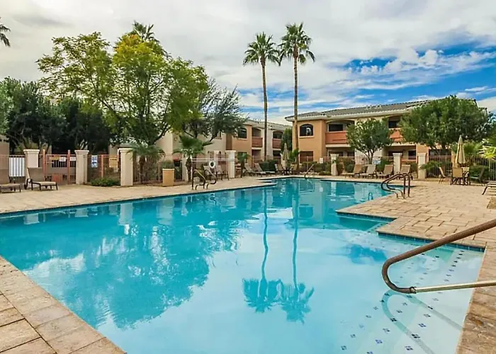 Apartment Desert Oasis 2bd 2ba Gated With Pool & Gym