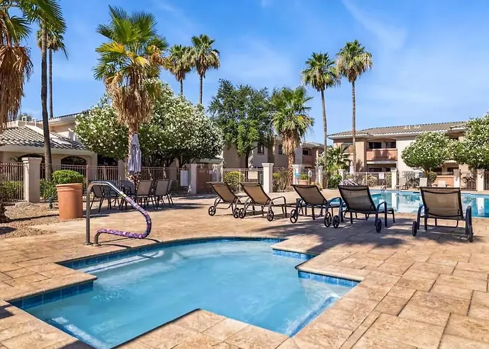 Apartment Desert Oasis 2bd 2ba Gated With Pool & Gym Phoenix