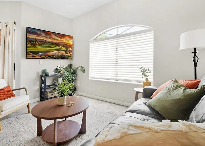 Apartment Desert Oasis 2bd 2ba Gated With Pool & Gym Phoenix