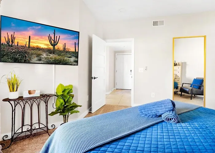 Desert Oasis 2bd 2ba Gated With Pool & Gym * Phoenix