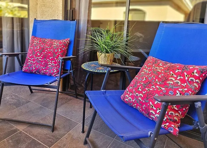 Apartment Desert Oasis 2bd 2ba Gated With Pool & Gym *