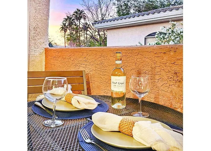 Desert Oasis 2bd 2ba Gated With Pool & Gym Apartment Phoenix